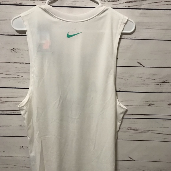 Nike workout tank top - Picture 2 of 5